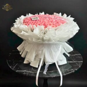 Ramo 10 rosas Divine 300