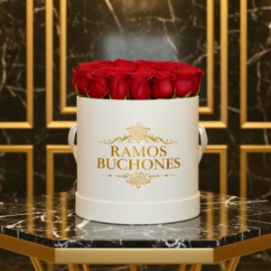 Flores en Cajas Caja con 24 rosas