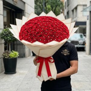 Ramo 10 rosas Rubí 300 Rosas
