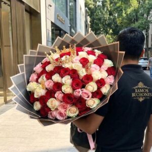 Ramo 10 rosas Ramo Buchón Royale 200