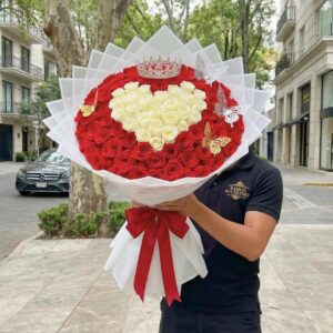Ramo 10 rosas Corazón 180