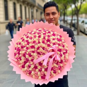 Ramo 10 rosas Ramo Buchón 600 Rosas